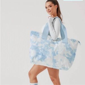 POPFLEX Superbag In Tie Dye Blue Zipper Opening 53 Liter Capacity Wide Straps